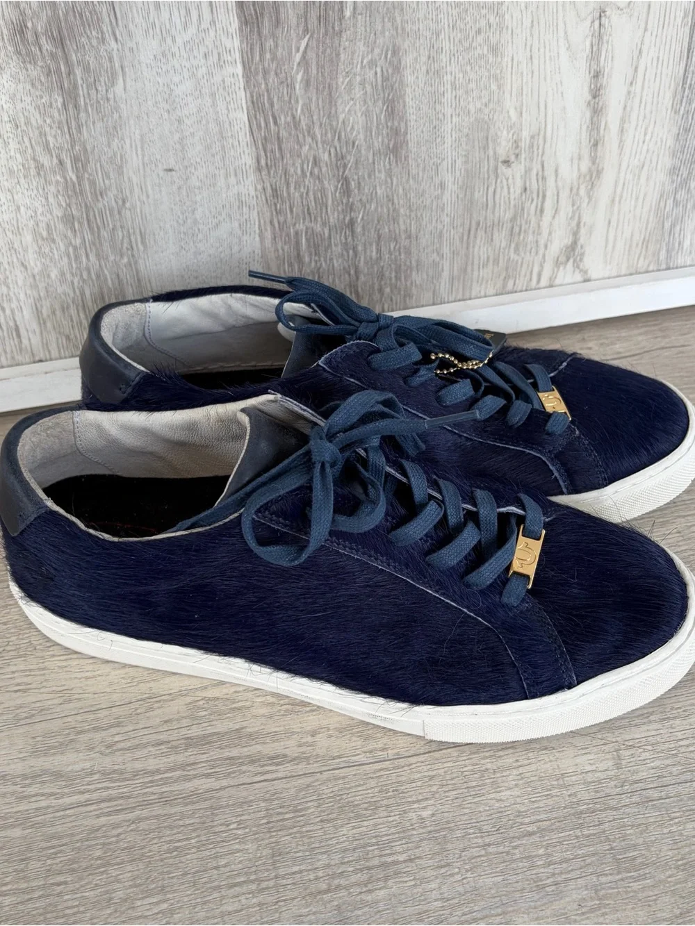 True Religion Blue Fur Sneakers Mens 10 42 Low Top Y2K Funky Club Shoes